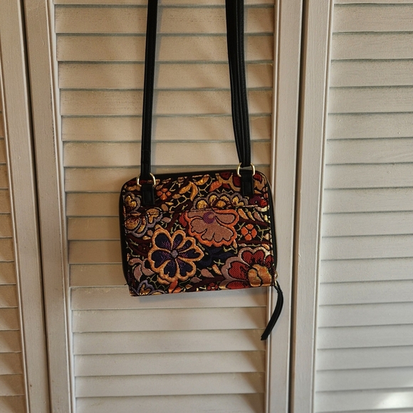 Floral Embroidered Crossbody Bag - Picture 2 of 5